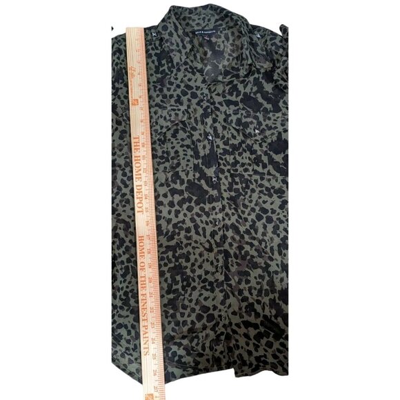 Rock & Republic Shirt Womens Small Camo Animal Print Cheetah Sheer Long Sleeve - Picture 4 of 7